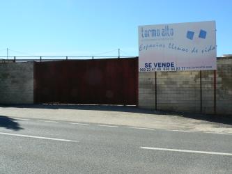 Nave industrial en NOBLEJAS