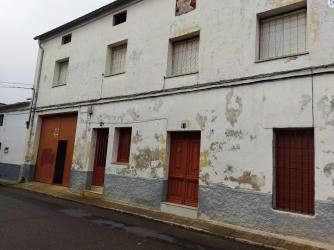 Vivienda en MIAJADAS