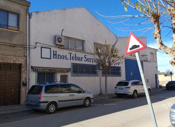 Nave industrial en RODA (LA)