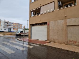 Garaje en VICAR